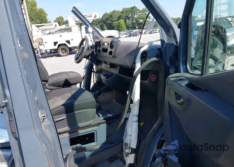 2019 Mercedes-Benz Sprinter 2500 High Roof V6 из США, поврежденный, VIN WD4PF1CDXKP137061